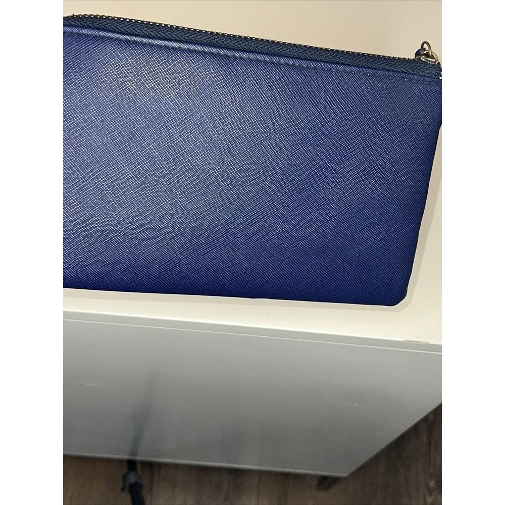 Simply Southern navy clutch With Numerous‎ Pockets Card Holder Slots Zip Pocket